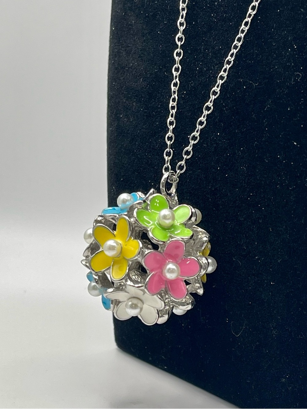 Pier 1 Imports Spring Flower Bouquet Enameled Flower Ball Pendant Necklace - Picture 8 of 15